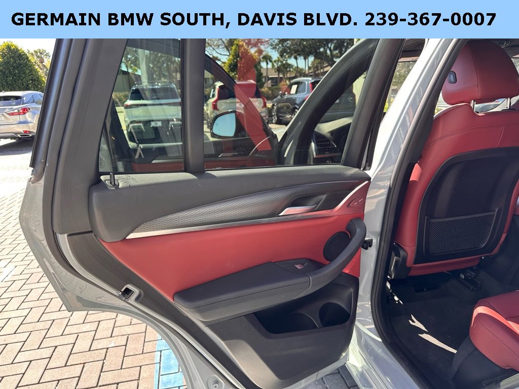 Used 2022 BMW X3 xDrive30i w/ M Sport Package image 11