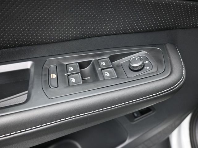 New 2026 Volkswagen Atlas SE image 13