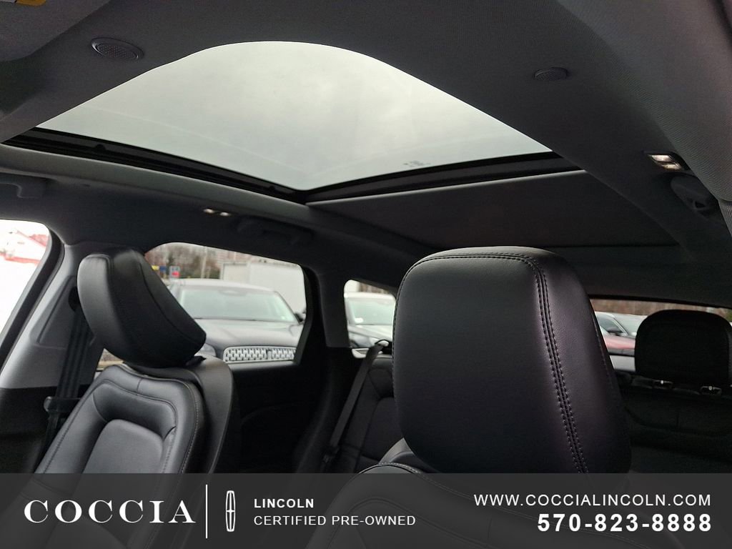 Certified 2022 Lincoln Corsair Reserve w/ Equipment Group 201A image 14