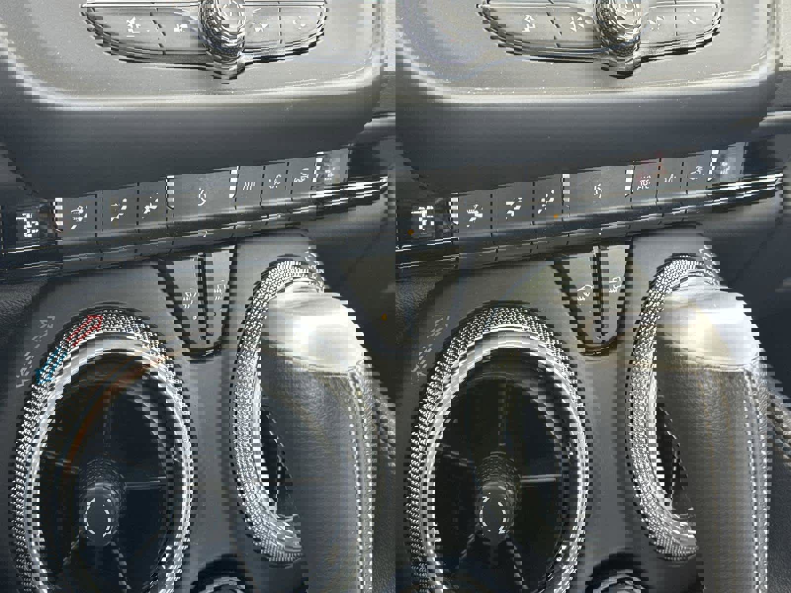 Used 2023 Chevrolet Camaro LT image 18