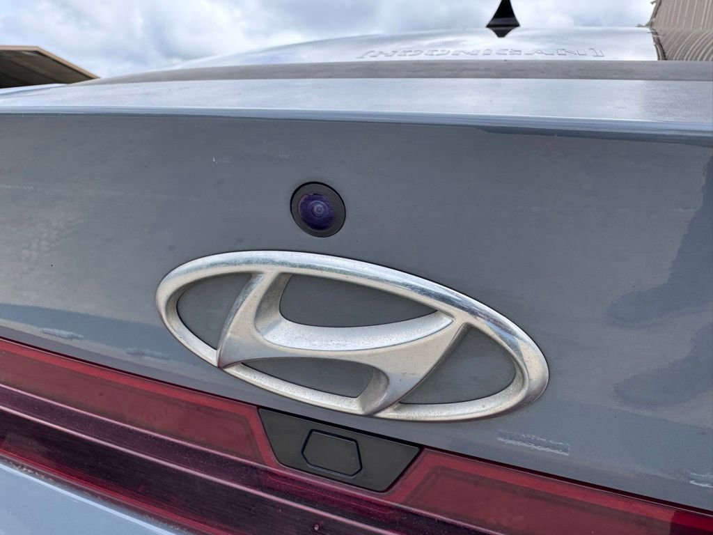 Used 2021 Hyundai Elantra SEL w/ Convenience Package FWD image 12