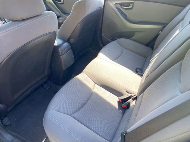 Used 2016 Hyundai Elantra SE FWD image 12