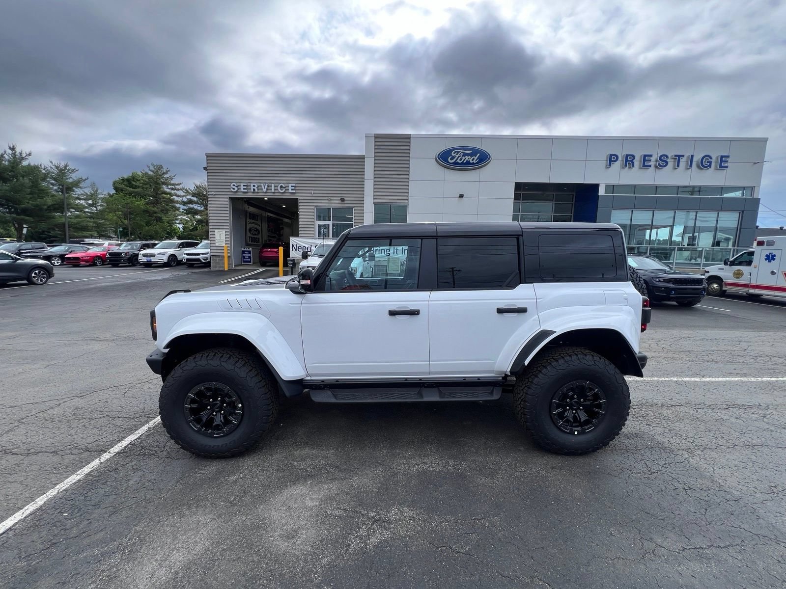New 2026 Ford Bronco Raptor AWD/4WD image 11