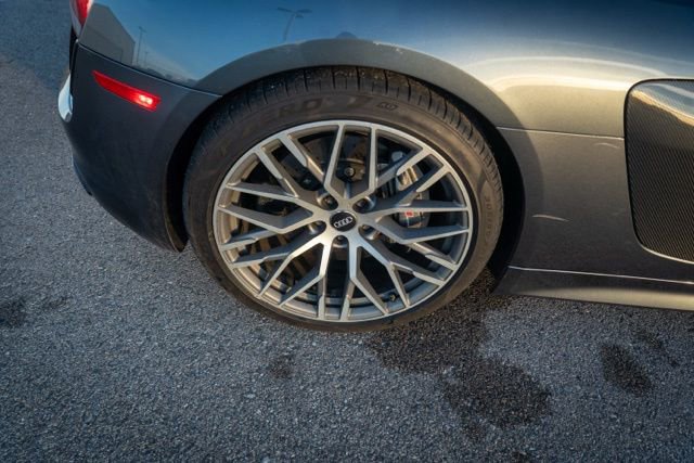 Used 2018 Audi R8 V10 plus image 7
