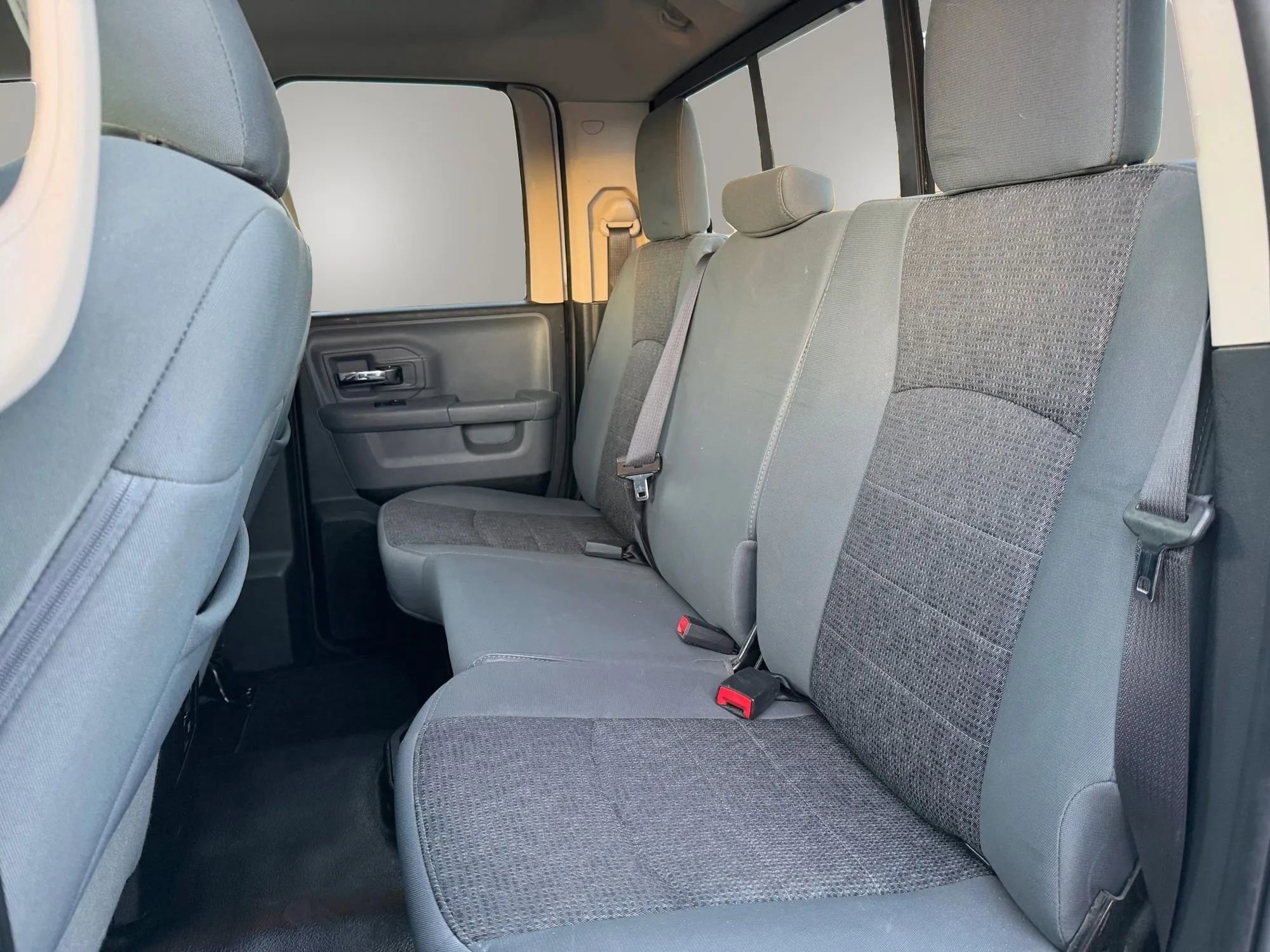 Used 2017 RAM 1500 Classic SLT image 34