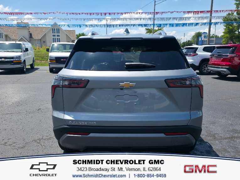 New 2027 Chevrolet Equinox LT w/ Convenience Package II AWD/4WD image 6