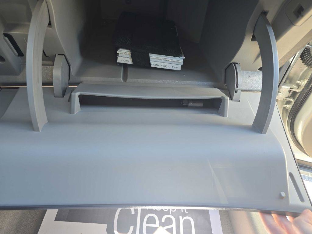 Used 2012 Nissan Rogue SL image 24