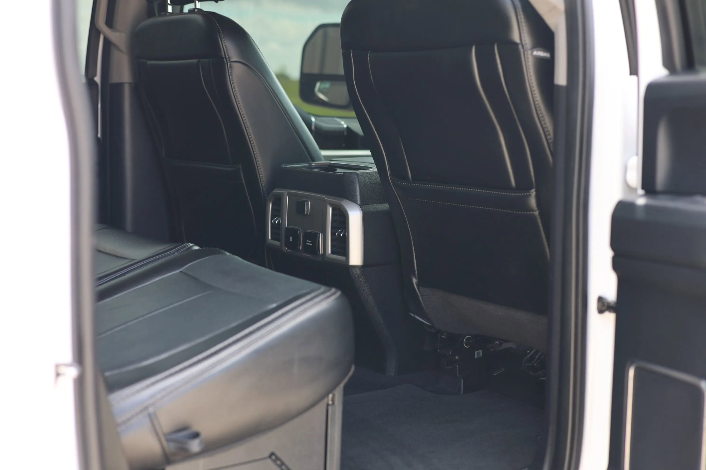 Used 2020 Ford F250 Lariat w/ Lariat Ultimate Package AWD/4WD image 20