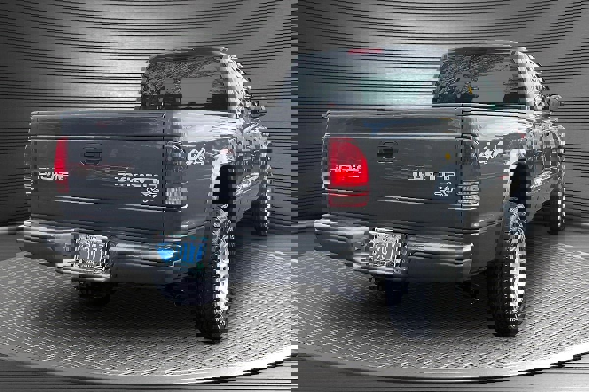 Used 2004 Dodge Dakota 4x4 Club Cab w/ Tire & Handling Group image 6