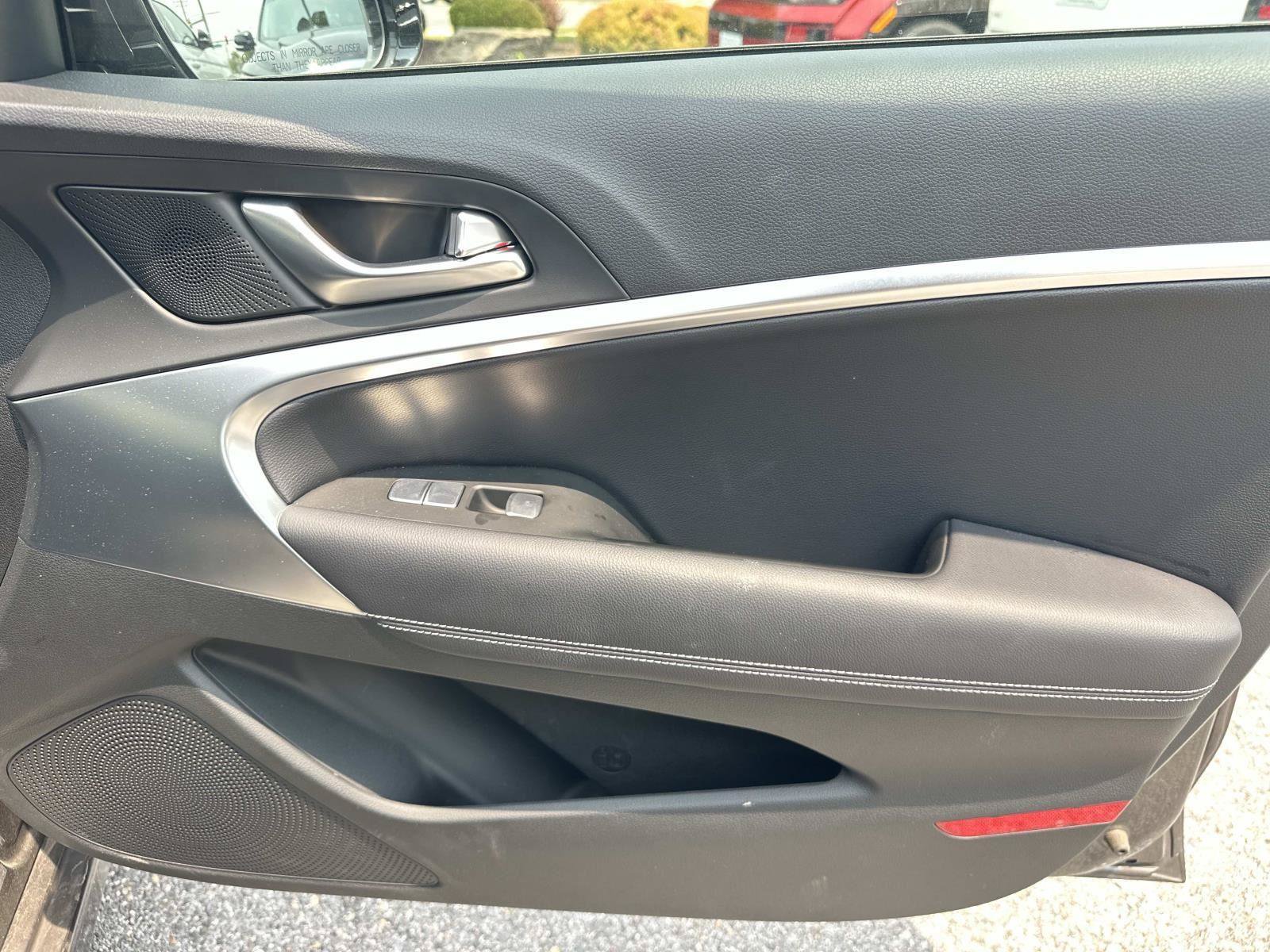 Used 2026 Genesis G70 2.5T RWD image 39