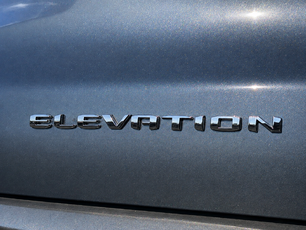 Used 2024 GMC Acadia Elevation w/ Luxury Package FWD image 19