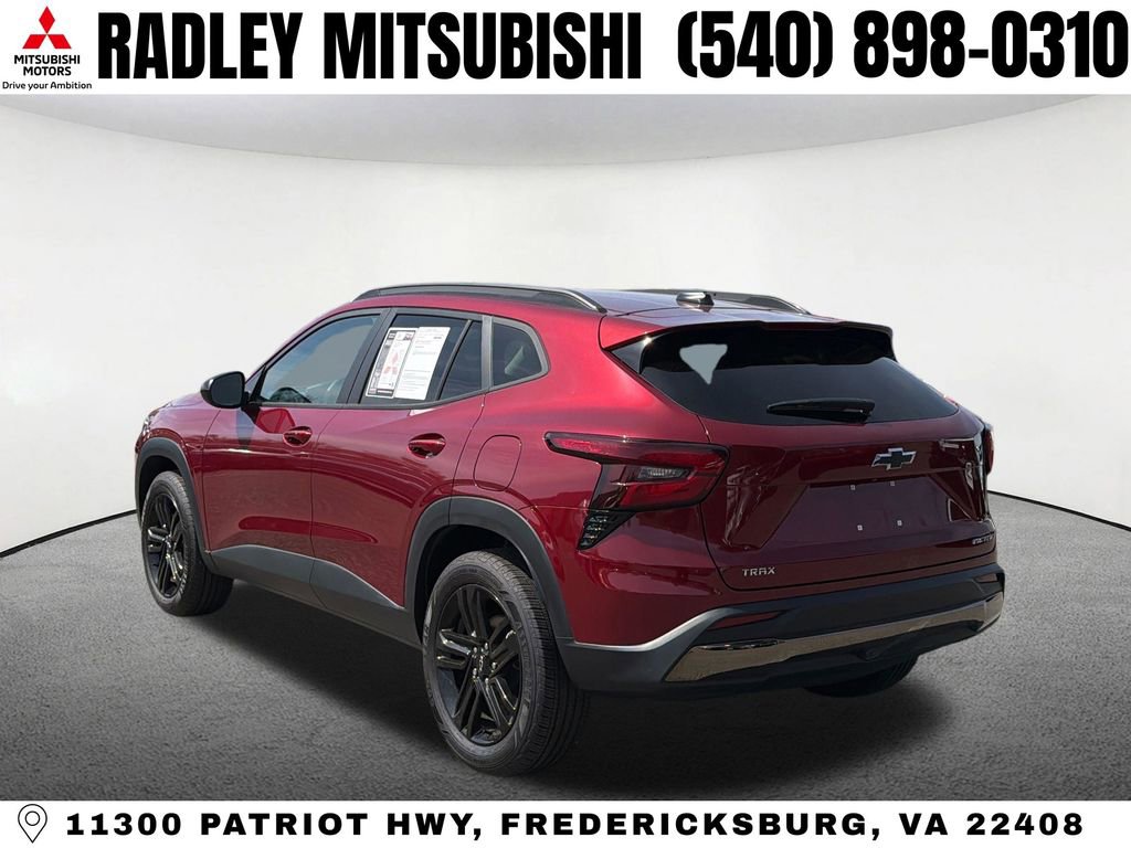 Used 2024 Chevrolet Trax ACTIV w/ Driver Confidence Package image 16