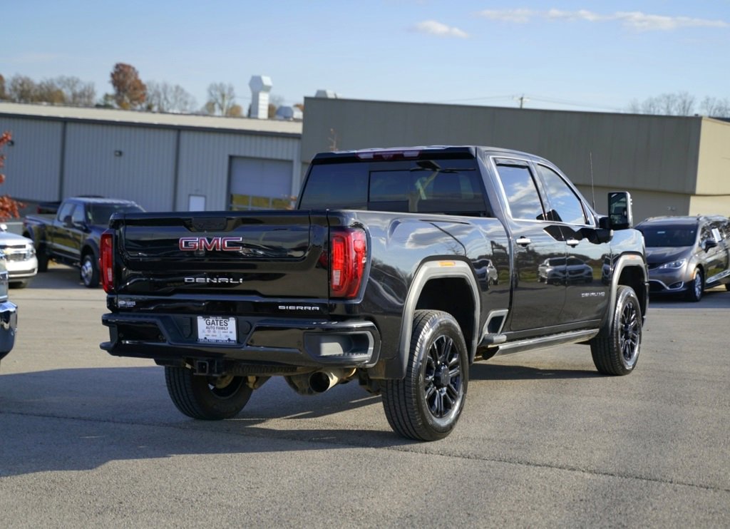Used 2022 GMC Sierra 2500 Denali w/ Denali Black Diamond Edition image 5