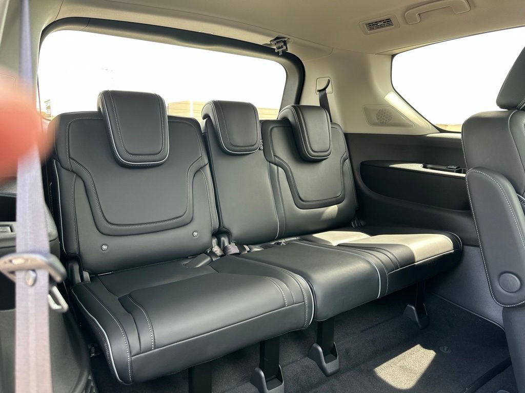 New 2027 INFINITI QX80 Luxe w/ Cargo Package AWD/4WD image 23