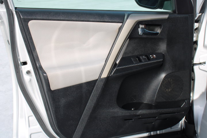 Used 2015 Toyota RAV4 XLE image 10