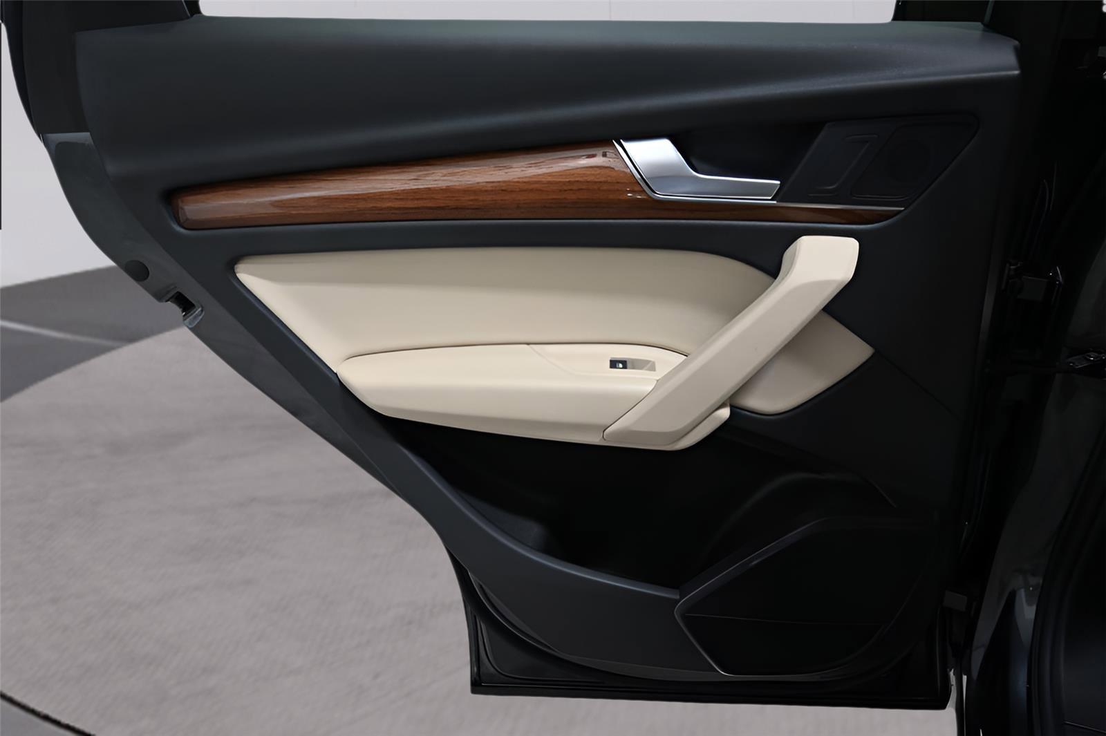 Used 2022 Audi Q5 e Premium image 12