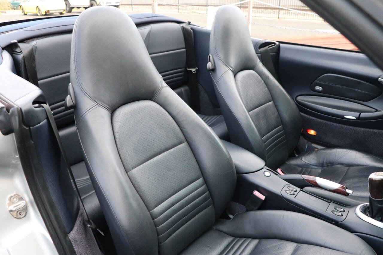 Used 2003 Porsche 911 Carrera 4 image 40