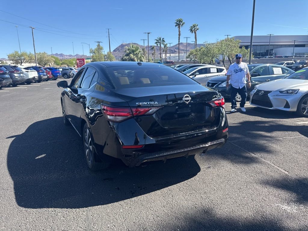 Used 2024 Nissan Sentra SV w/ SV Premium Package image 13
