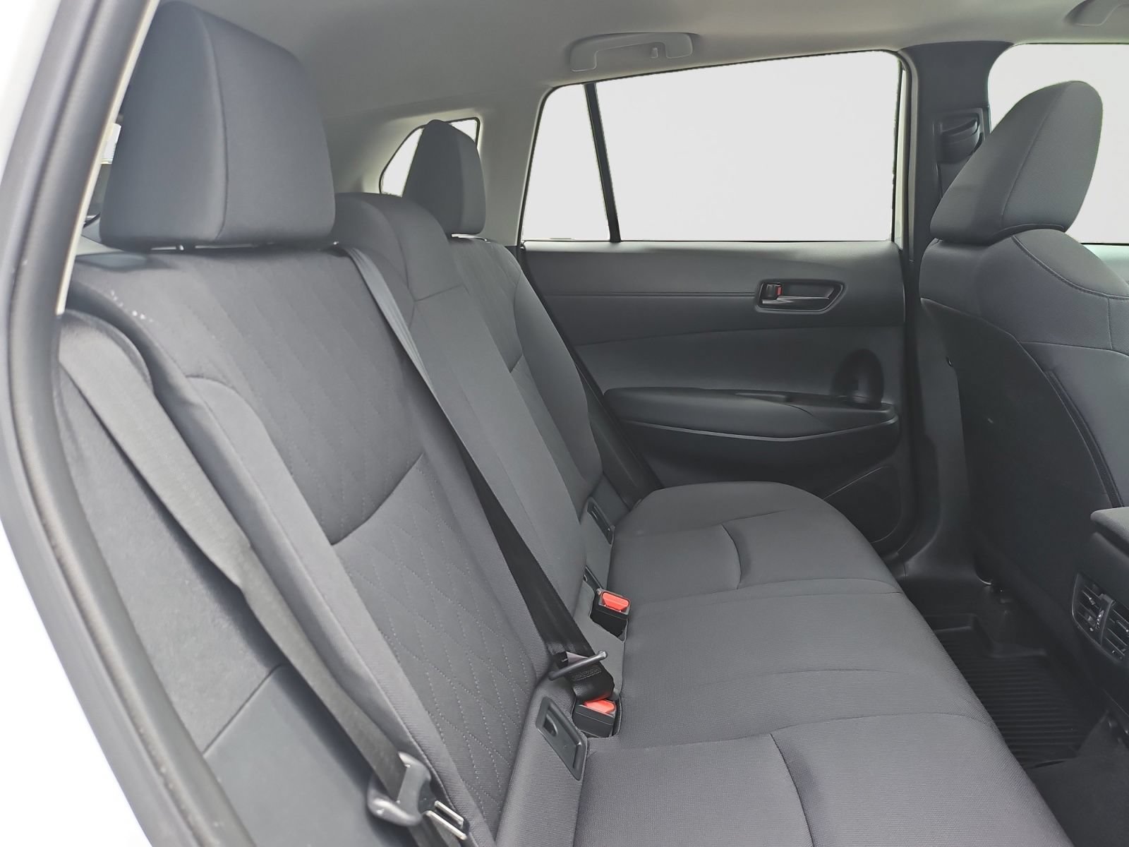 Used 2024 Toyota Corolla Cross LE w/ Moonroof Package FWD image 45