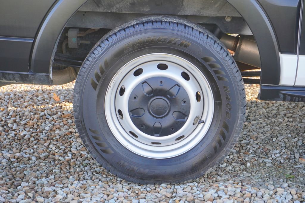 Used 2020 Ford Transit 250 Low Roof image 12