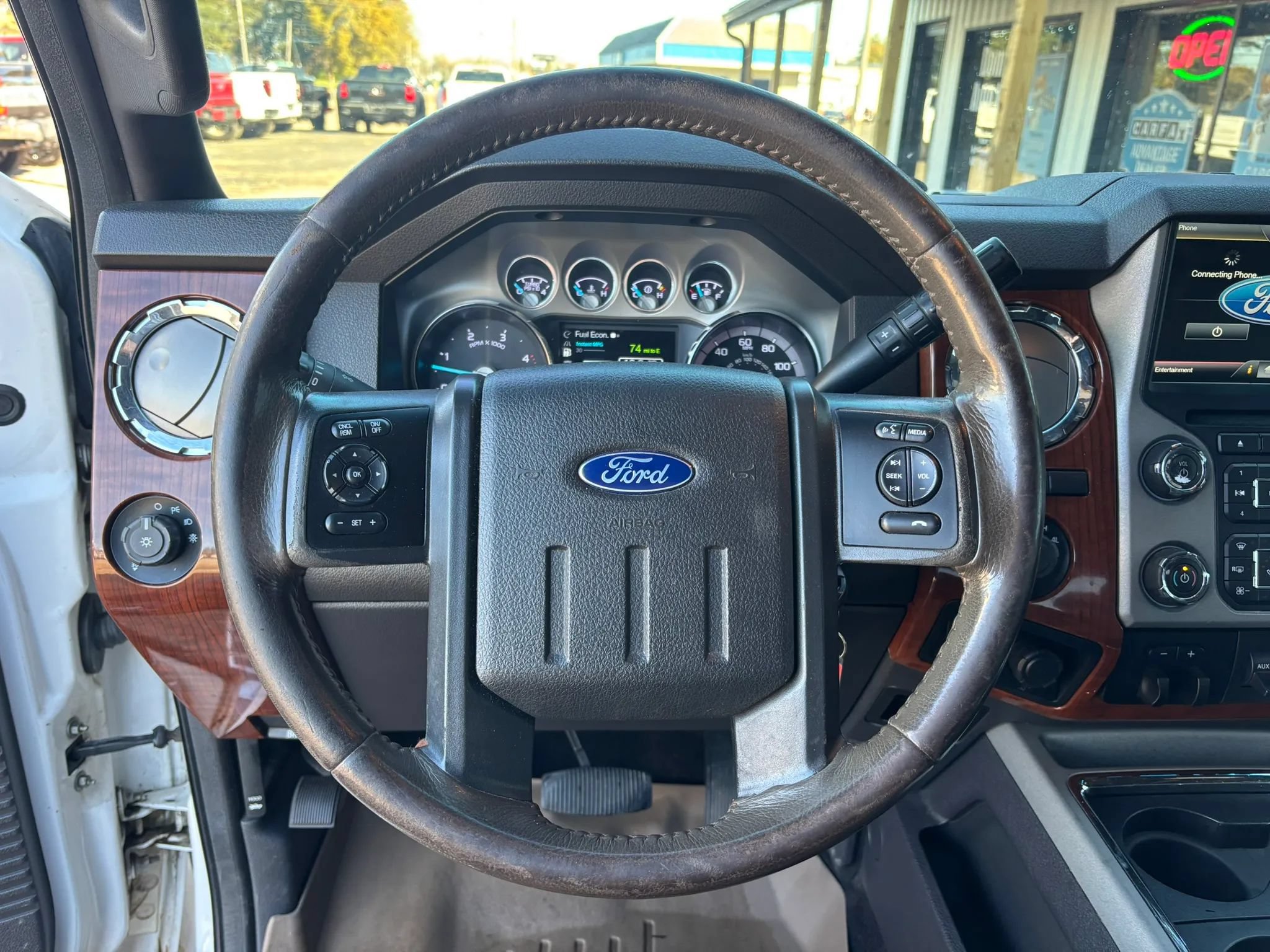Used 2016 Ford F250 King Ranch w/ King Ranch w/Chrome Package AWD/4WD image 25