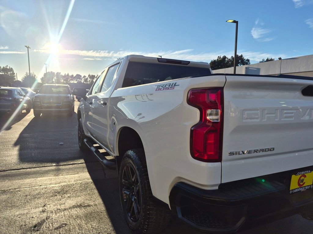 Used 2025 Chevrolet Silverado 1500 LT Trail Boss w/ Protection Package image 4