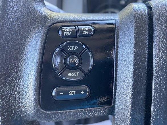 Used 2014 Ford F550 2WD Regular Cab Super Duty image 18