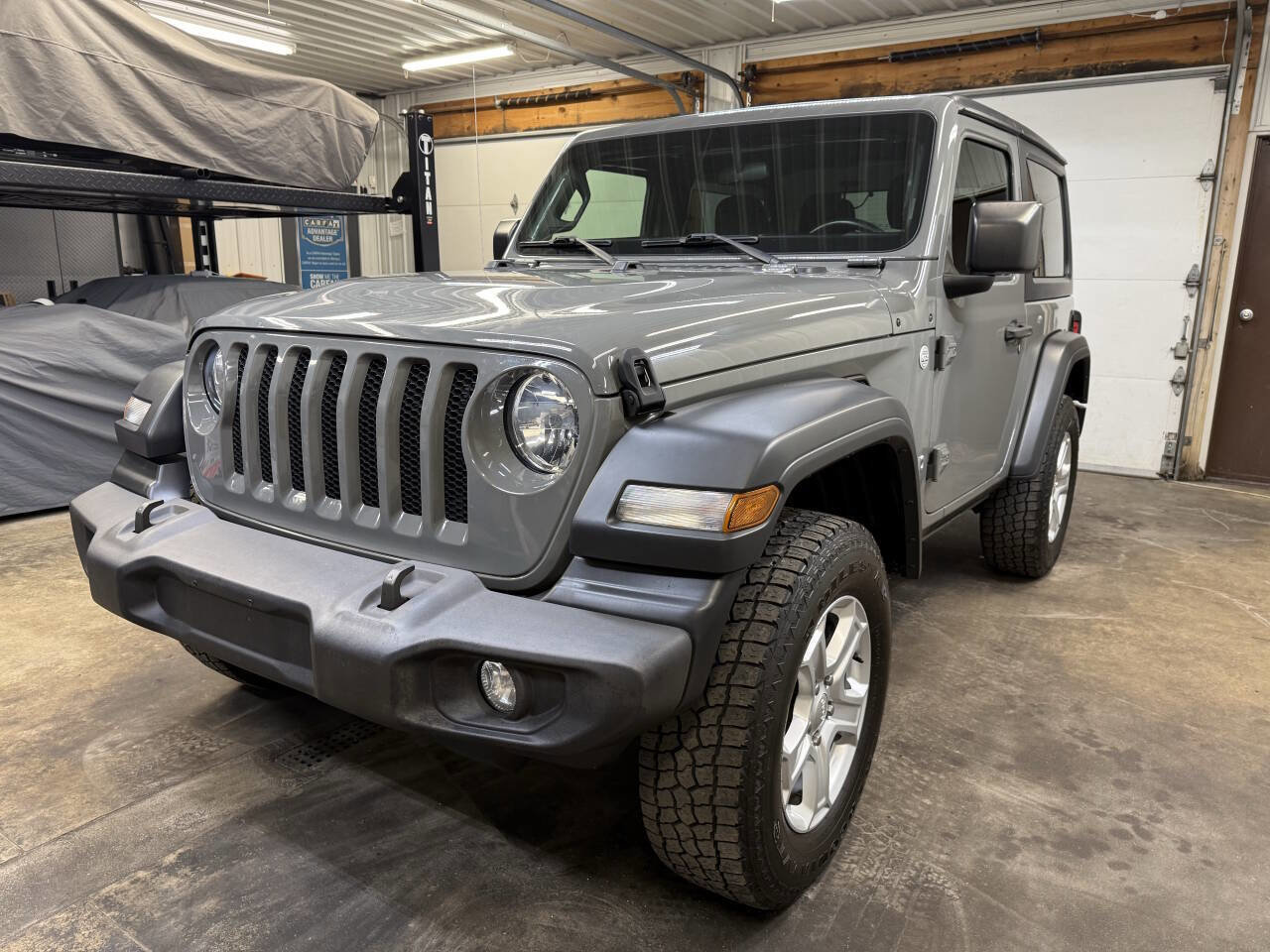 Used 2019 Jeep Wrangler Sport image 7