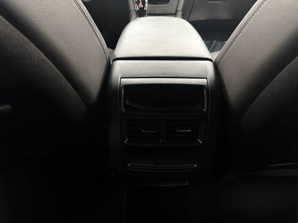 Used 2023 Cadillac XT5 Luxury image 31