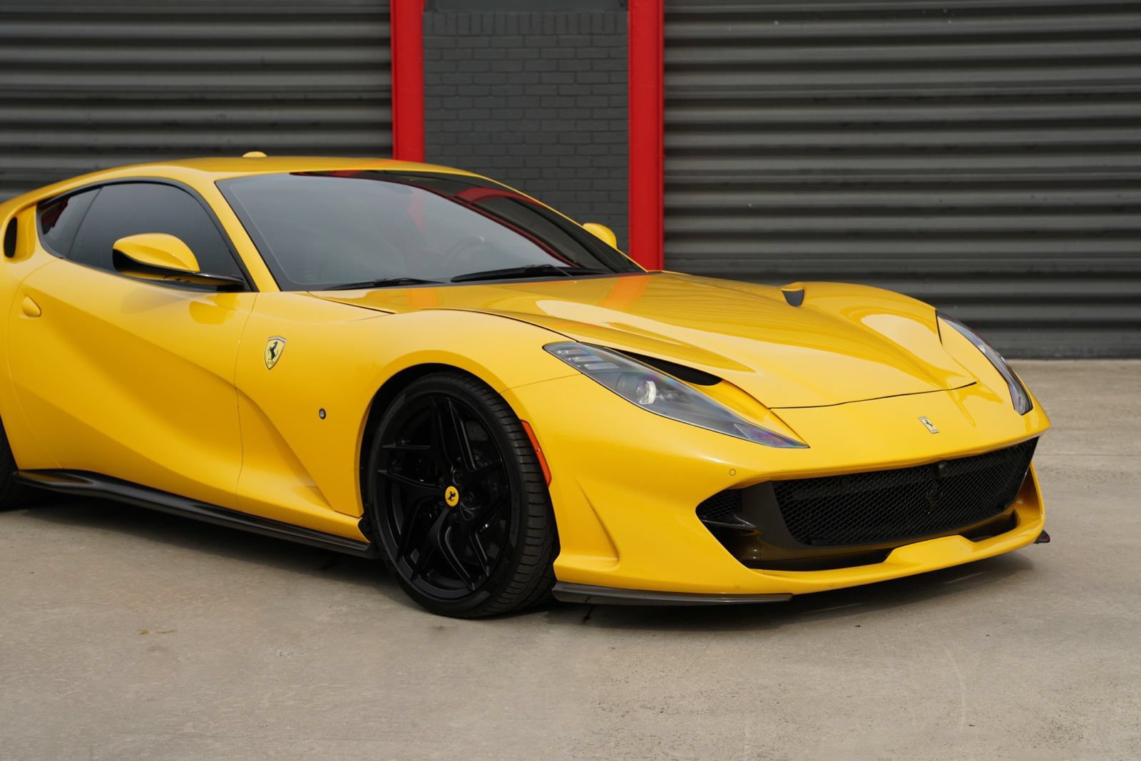 Used 2019 Ferrari 812 Superfast RWD image 57
