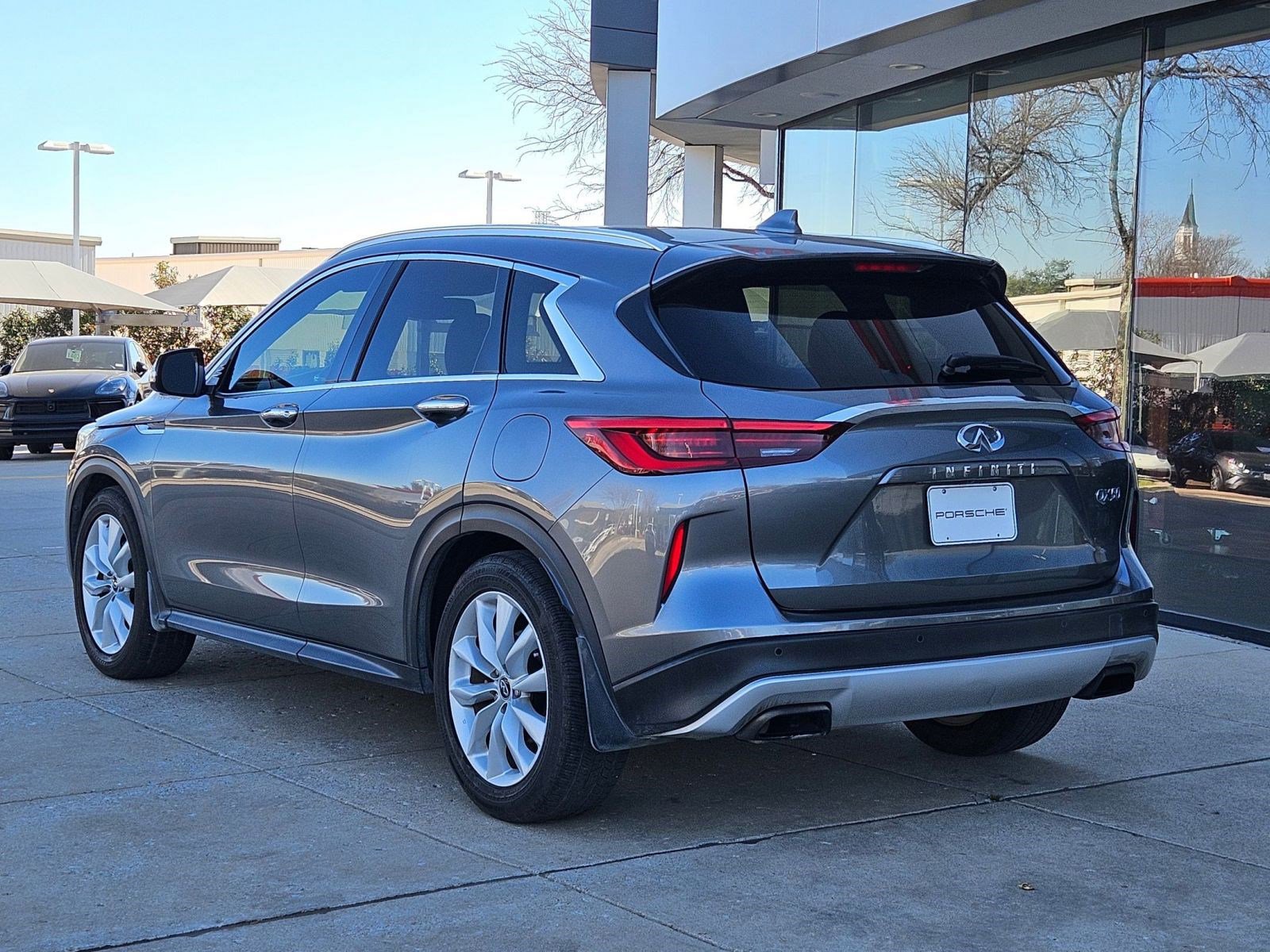 Used 2019 INFINITI QX50 Essential w/ Premium Heat Package image 3