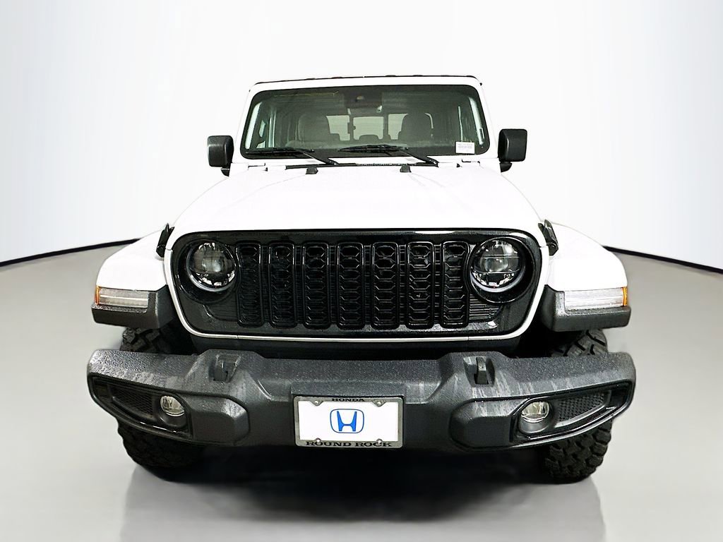 Used 2024 Jeep Gladiator Sport image 2