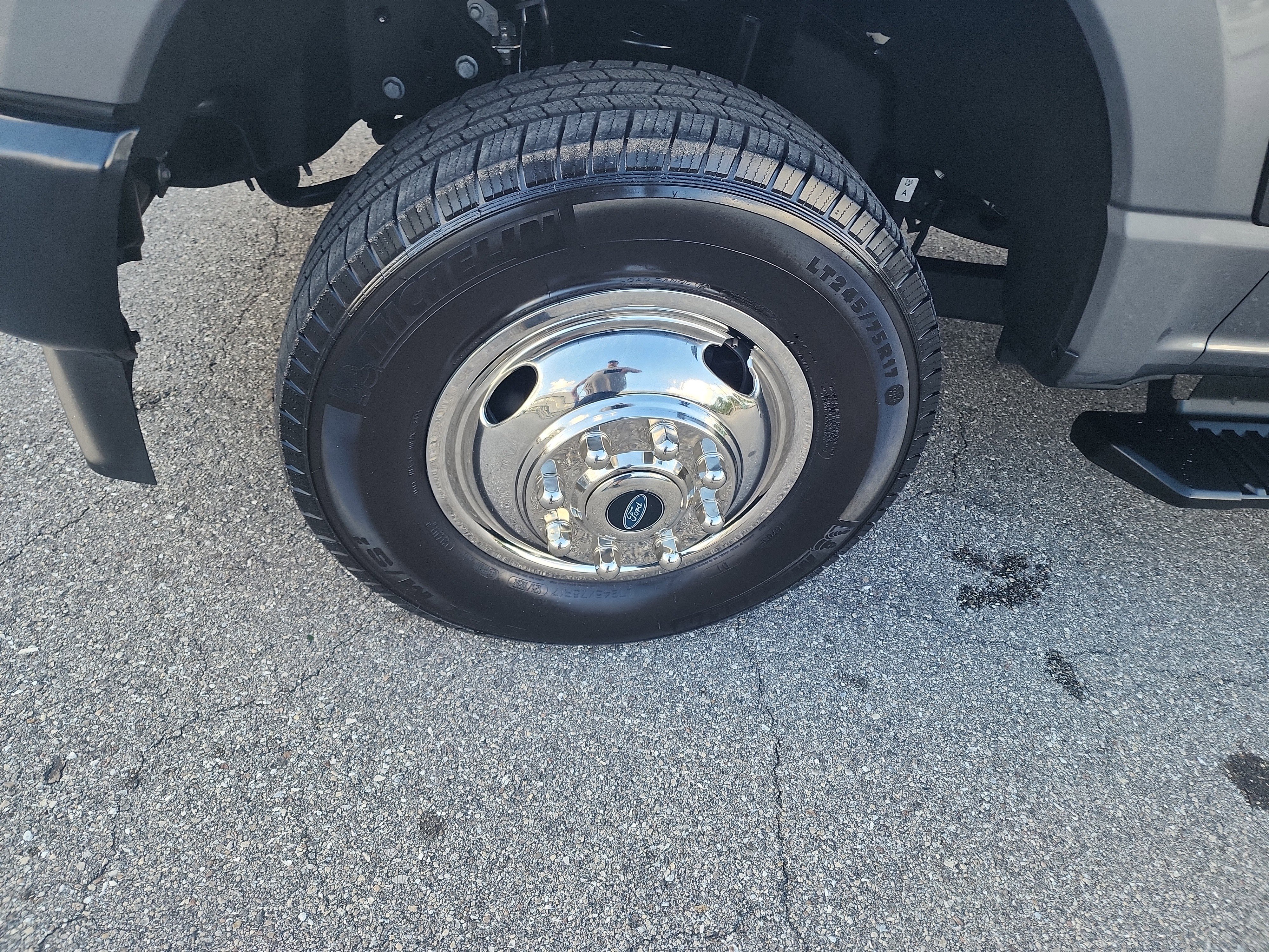 Used 2024 Ford F350 XL w/ 360-Degree Camera Package image 9