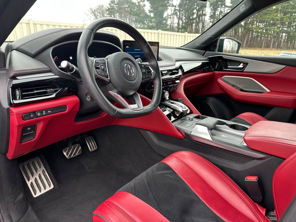 Used 2023 Acura MDX A-Spec image 16