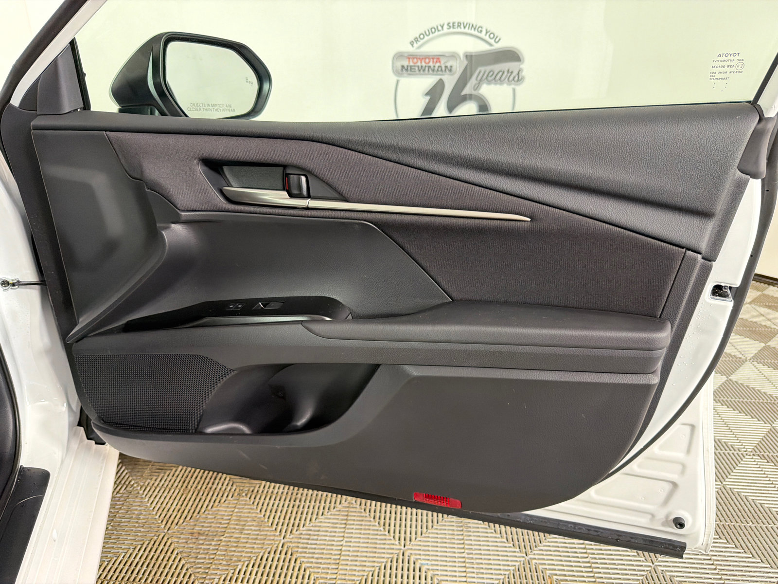 Used 2025 Toyota Camry LE w/ Convenience Package FWD image 14