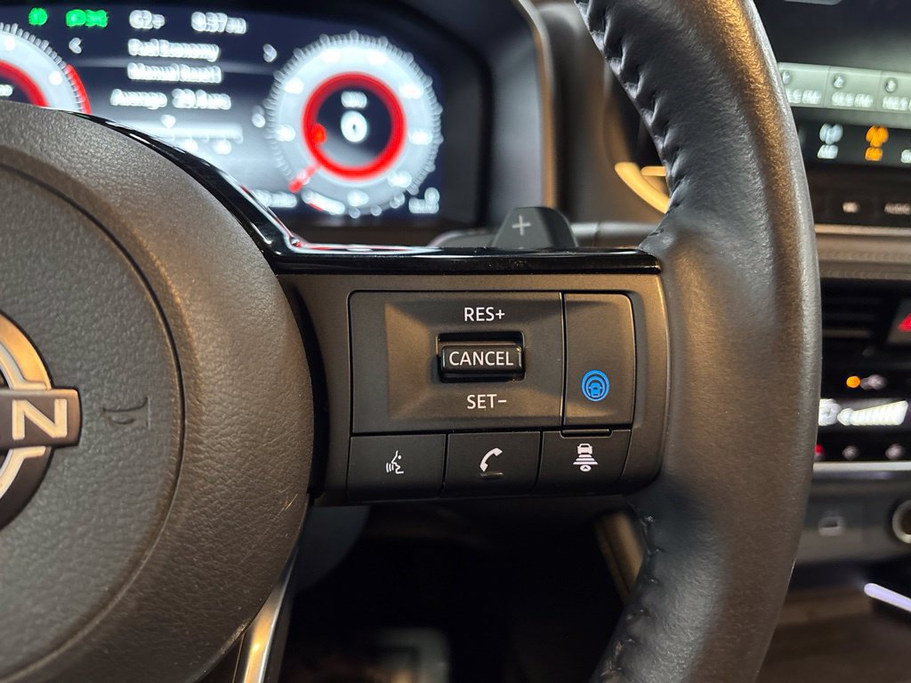 Used 2022 Nissan Rogue Platinum w/ Head-Up Display Package AWD/4WD image 29