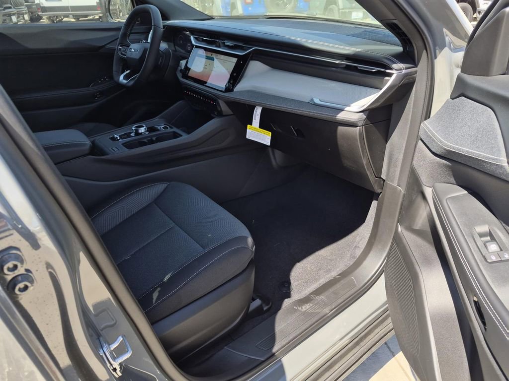 New 2026 Jeep Cherokee Laredo image 9
