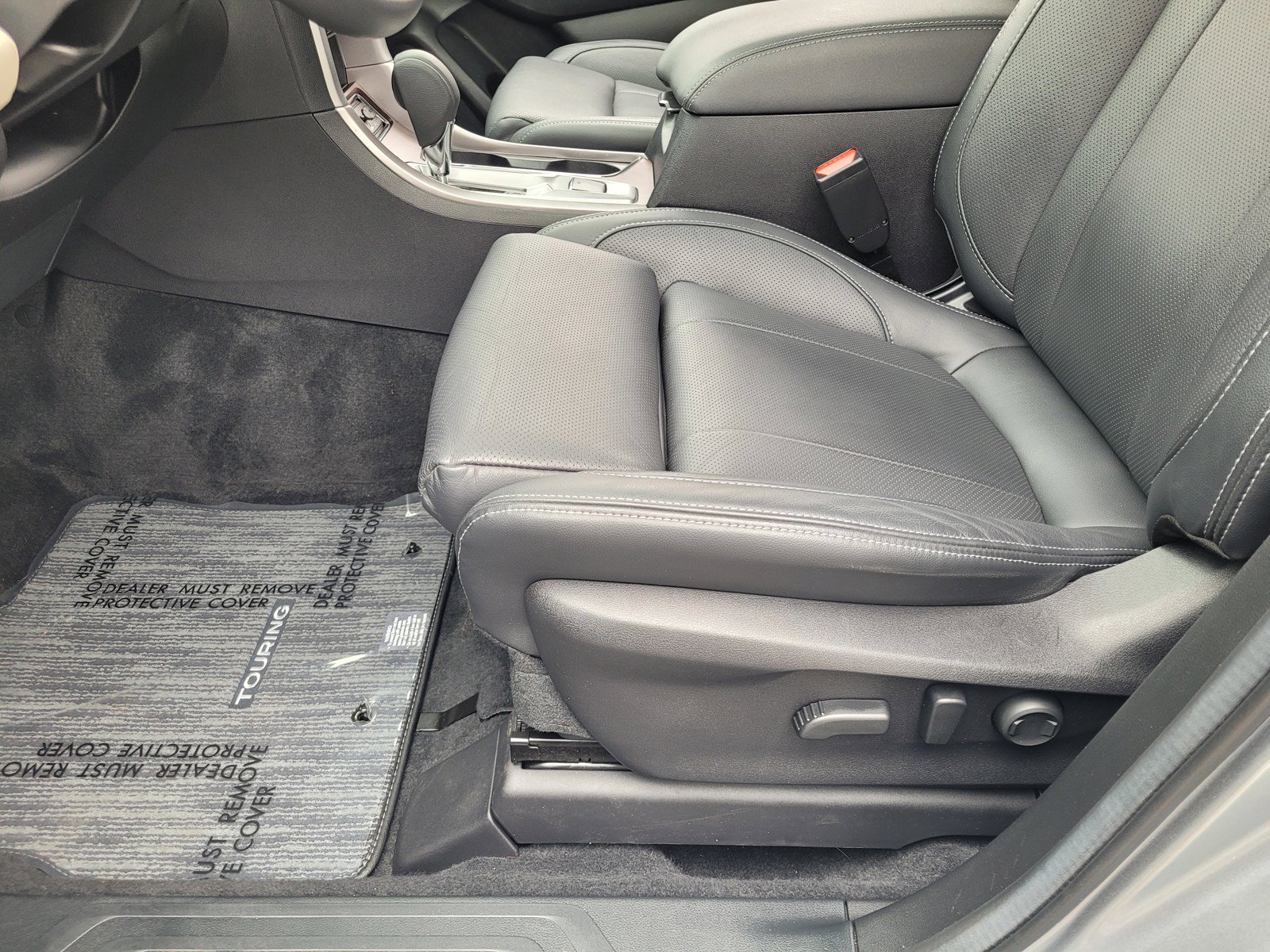 Used 2022 Subaru Ascent Touring AWD/4WD image 23