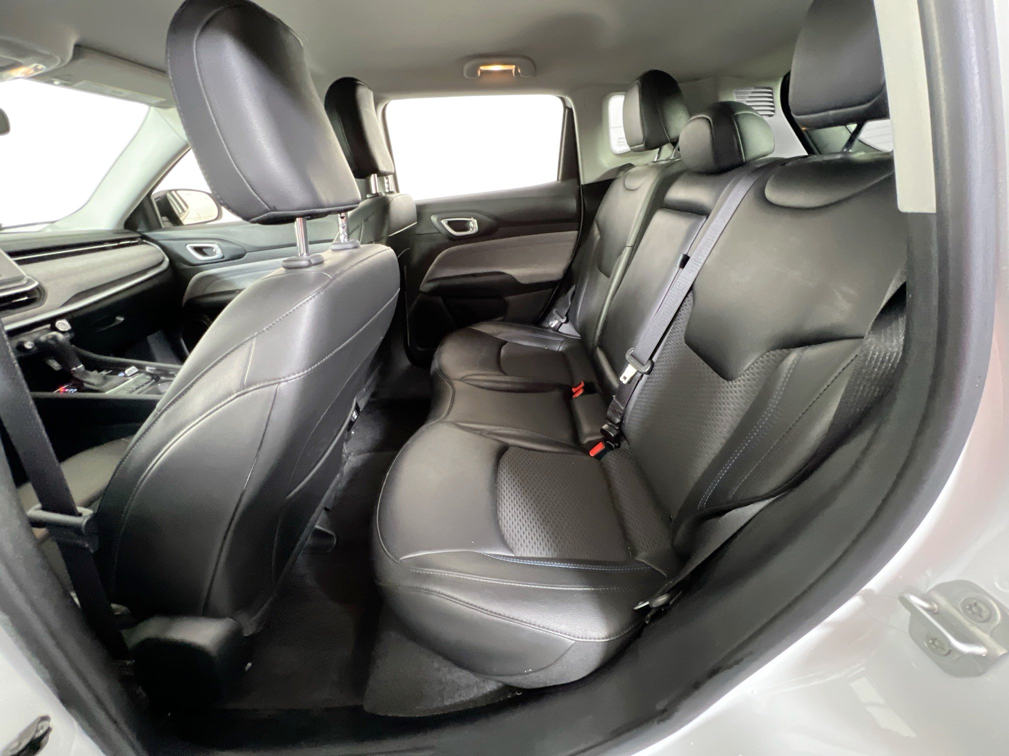 Used 2022 Jeep Compass Latitude AWD/4WD image 22