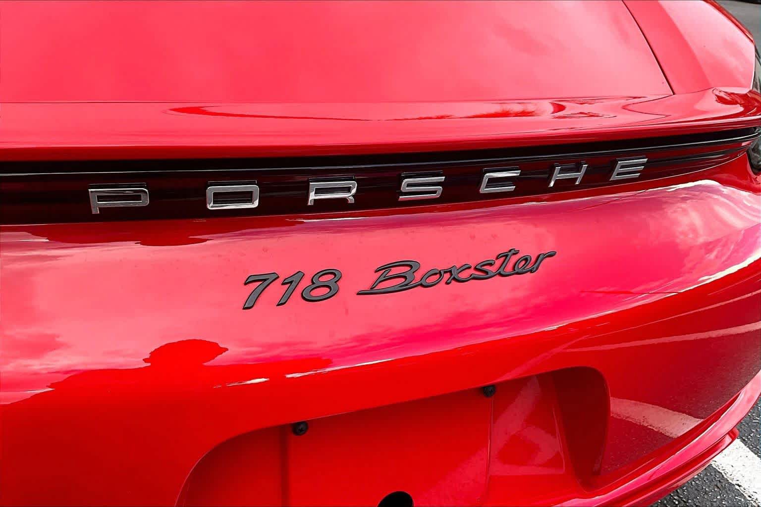 Used 2024 Porsche 718 Boxster RWD image 27