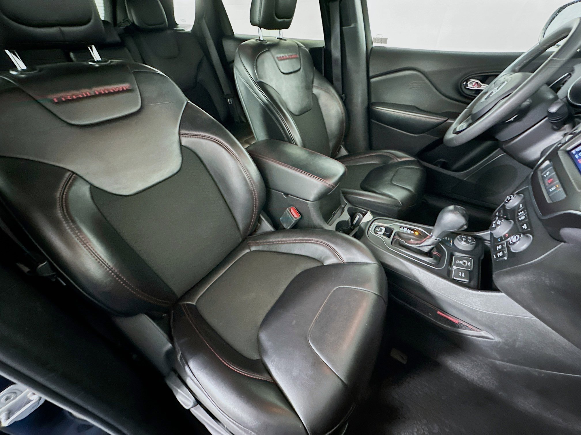 Used 2021 Jeep Cherokee Trailhawk w/ Trailer Tow Group image 30