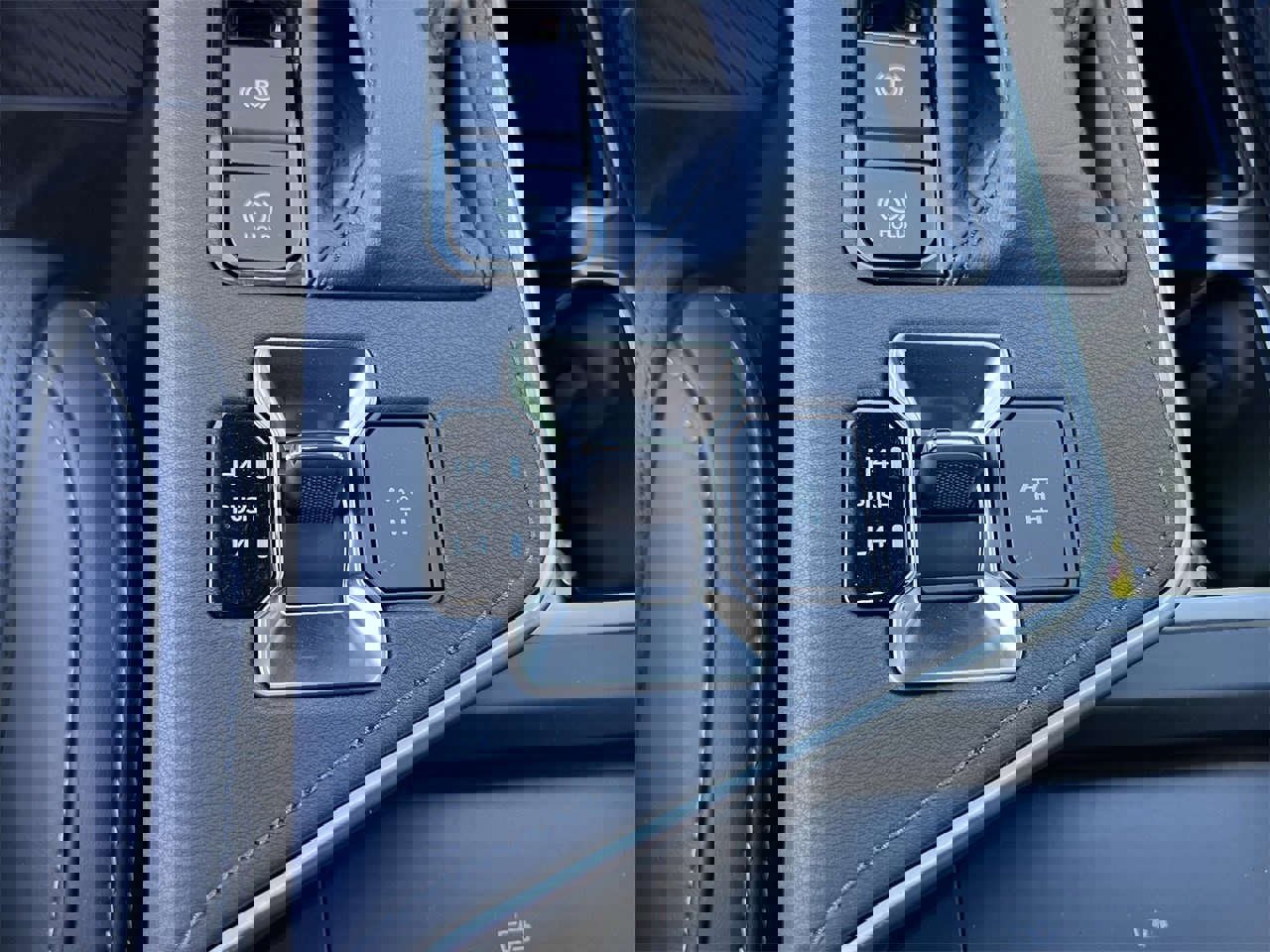 Used 2025 Lexus GX 550 w/ Cold Area Package image 21