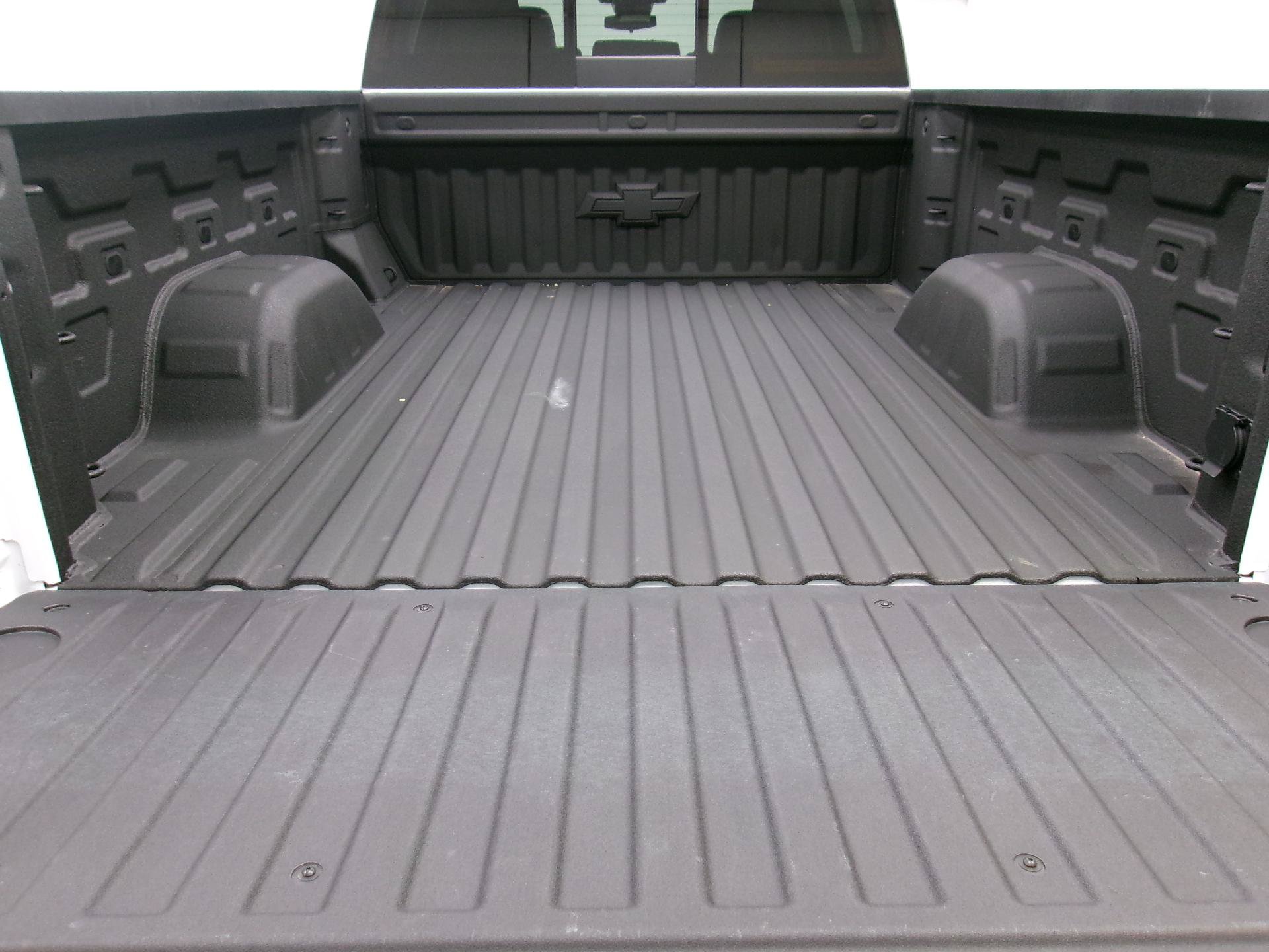 Used 2025 Chevrolet Silverado 1500 LT Trail Boss w/ Convenience Package II AWD/4WD image 11