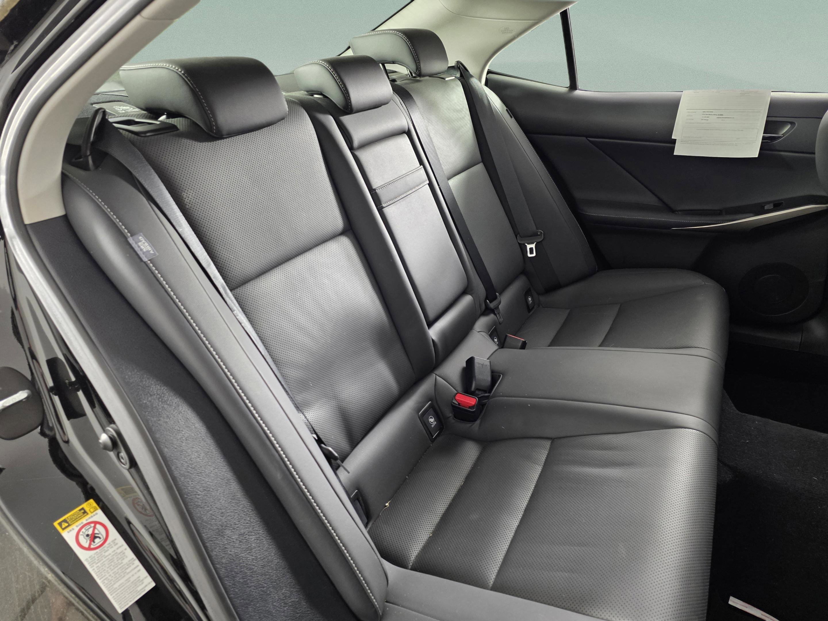 Used 2015 Lexus IS 250 w/ Navigation System Package image 23