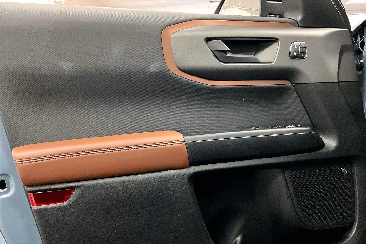 Used 2025 Ford Bronco Sport Outer Banks w/ Outer Banks Tech Package+ image 22