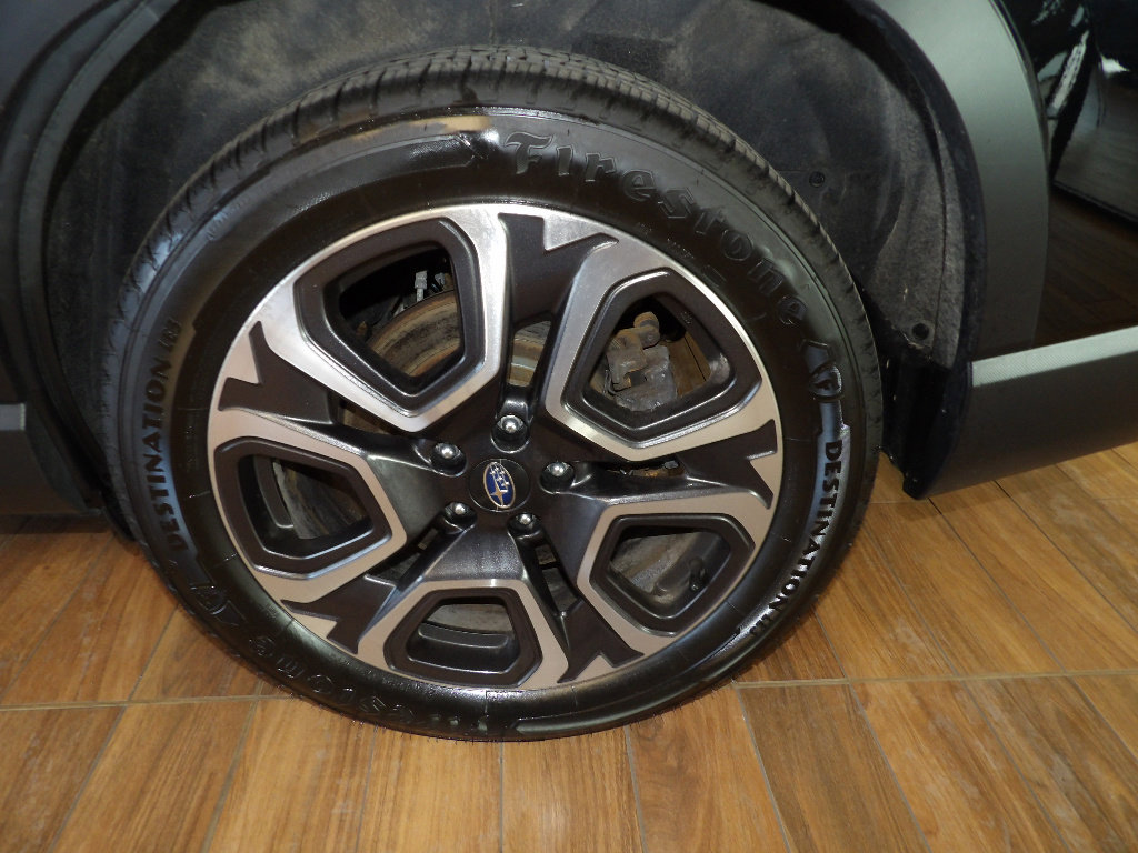 Used 2023 Subaru Ascent Limited image 9