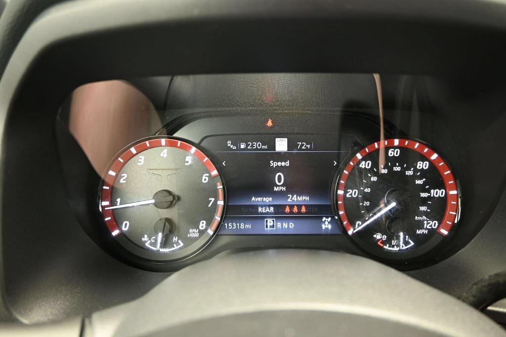 Used 2024 Nissan Titan PRO-4X w/ Pro-4x Convenience Package AWD/4WD image 16
