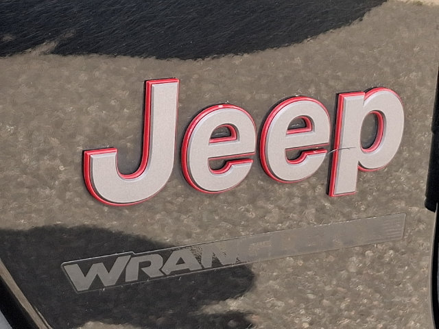 Used 2025 Jeep Wrangler Unlimited Rubicon AWD/4WD image 32