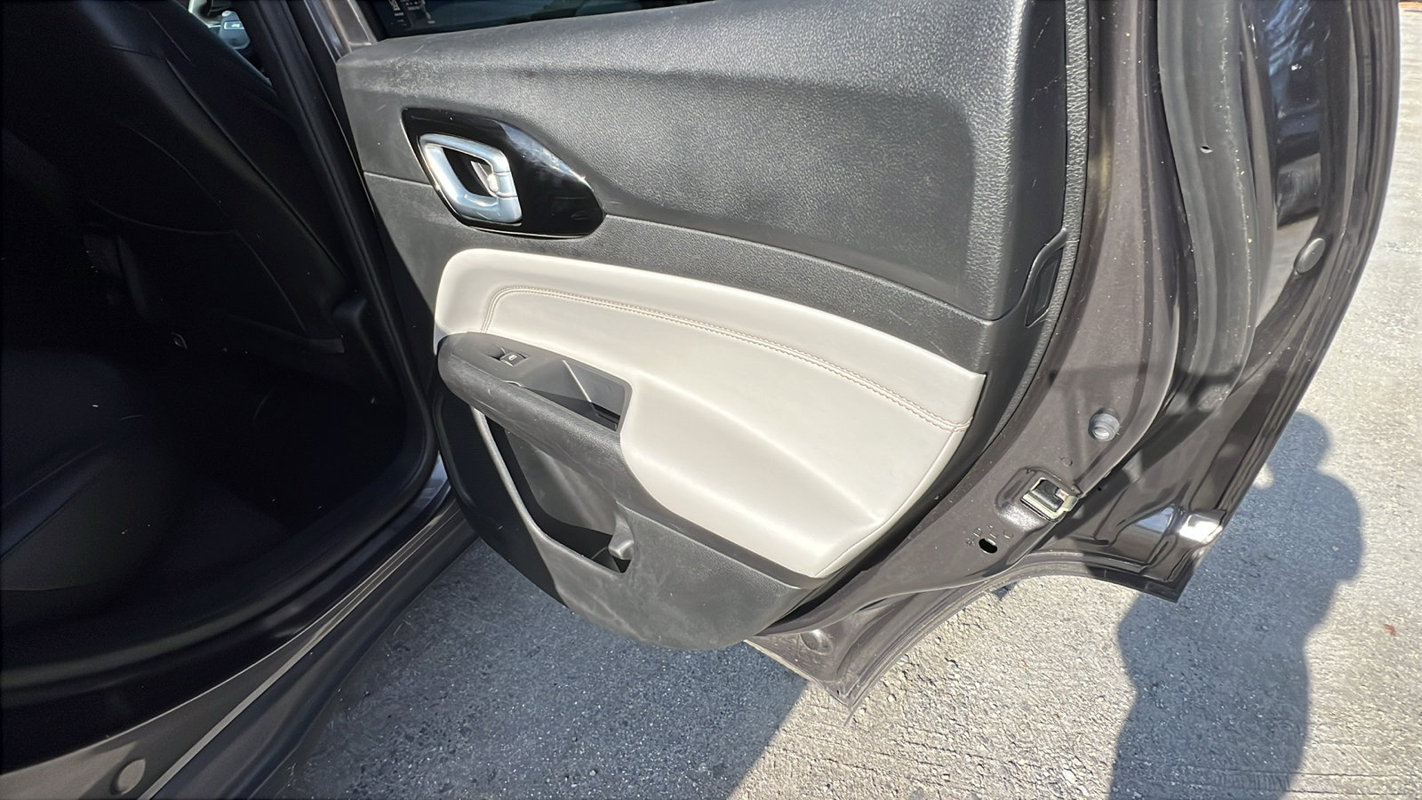 Used 2024 Jeep Compass Limited image 20