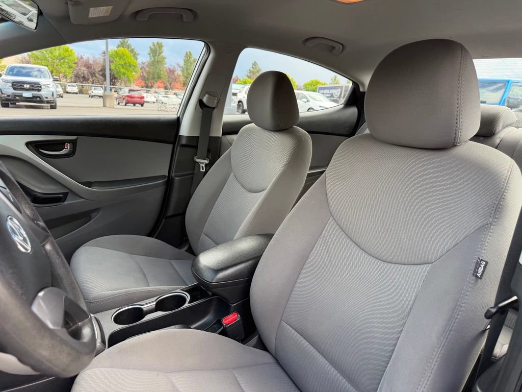 Used 2016 Hyundai Elantra SE FWD image 15
